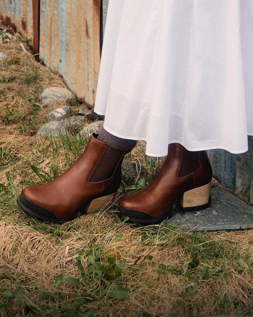 Women's lifestyle boots